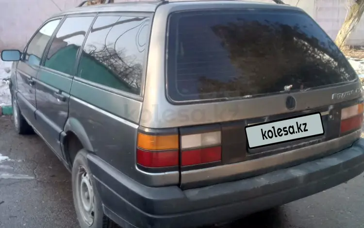 Volkswagen Passat 1991 годаfor1 000 000 тг. в Алматы