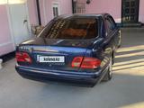 Mercedes-Benz E 230 1996 года за 1 300 000 тг. в Шымкент – фото 5