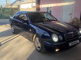 Mercedes-Benz E 230 1996 года за 1 300 000 тг. в Шымкент – фото 2