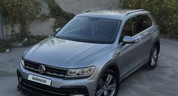 Volkswagen Tiguan 2017 года за 10 990 000 тг. в Костанай