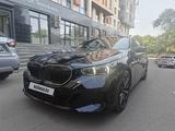 BMW 530 2024 года за 35 000 000 тг. в Алматы – фото 2