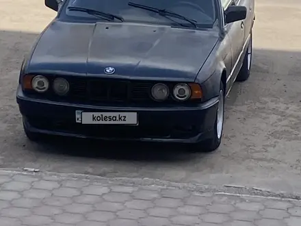 BMW 520 1989 года за 950 000 тг. в Караганда – фото 2