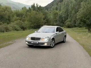Mercedes-Benz E 320