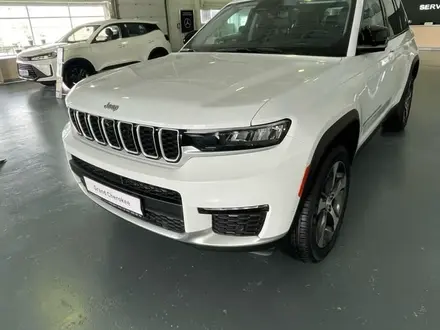 Jeep Grand Cherokee 2023 года за 35 000 000 тг. в Алматы