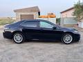 Toyota Camry 2021 года за 11 500 000 тг. в Кызылорда – фото 11
