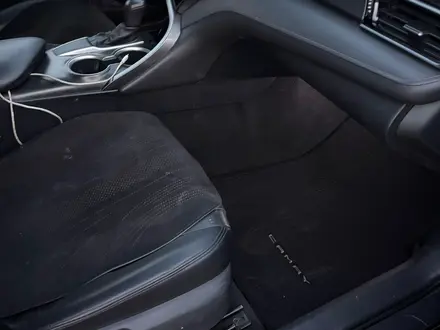 Toyota Camry 2021 года за 11 500 000 тг. в Кызылорда – фото 15