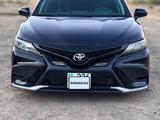 Toyota Camry 2021 года за 11 500 000 тг. в Кызылорда