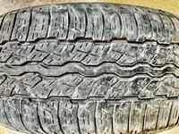 1 всесезонная шина Bridgestone 235/55/18 за 19 990 тг. в Астана