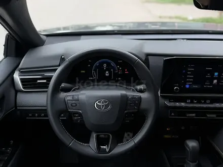 Toyota Camry 2025 года за 23 800 000 тг. в Алматы – фото 15