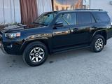 Toyota 4Runner 2020 годаүшін18 500 000 тг. в Актобе – фото 4