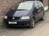 Volkswagen Sharan 2002 года за 2 000 000 тг. в Алматы – фото 2