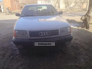 Audi 100