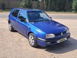 Volkswagen Golf 1993 годаfor1 500 000 тг. в Актобе