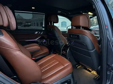 BMW X7 2020 года за 44 500 000 тг. в Астана – фото 23