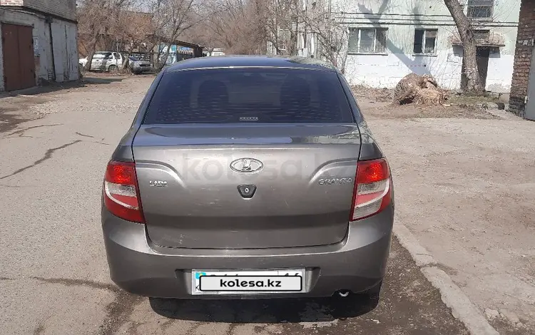 ВАЗ (Lada) Granta 2190 2015 годаүшін3 250 000 тг. в Усть-Каменогорск