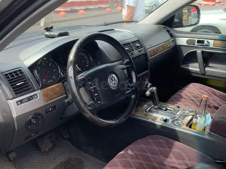 Volkswagen Touareg 2008 года за 5 300 000 тг. в Астана – фото 5