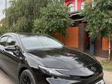 Toyota Camry 2025 года за 18 200 000 тг. в Алматы