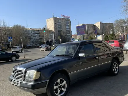 Mercedes-Benz E 260 1992 года за 1 400 000 тг. в Уральск – фото 10