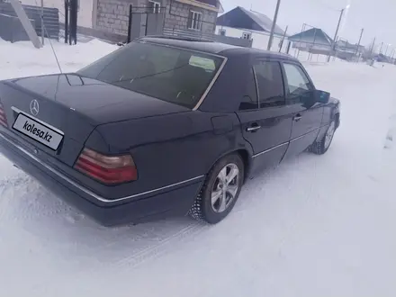 Mercedes-Benz E 200 1993 года за 1 400 000 тг. в Астана – фото 5