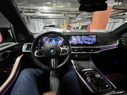 BMW X7 2022 года за 60 000 000 тг. в Астана – фото 4