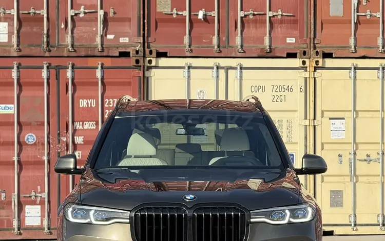 BMW X7 2022 года за 52 000 000 тг. в Караганда