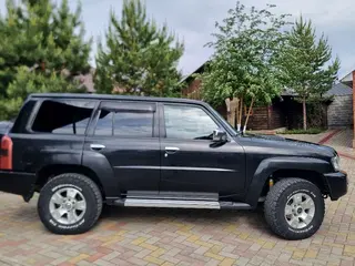 Nissan Patrol, 2004