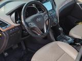 Hyundai Santa Fe 2016 года за 10 700 000 тг. в Жезказган – фото 4