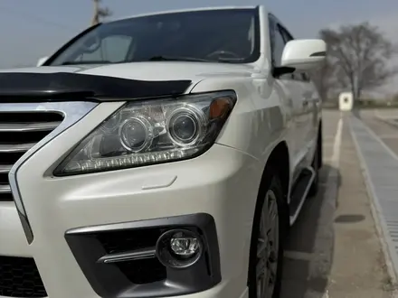 Lexus LX 570 2014 года за 26 500 000 тг. в Алматы – фото 2