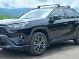Toyota RAV4 2022 года за 17 100 000 тг. в Алматы