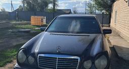 Mercedes-Benz E 230 1996 годаfor2 300 000 тг. в Караганда
