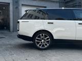 Land Rover Range Rover 2022 года за 85 000 000 тг. в Алматы – фото 4