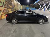 Volkswagen Jetta 2006 года за 3 000 000 тг. в Шымкент – фото 3