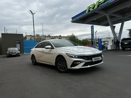 Hyundai Elantra 2024 года за 9 900 000 тг. в Шымкент – фото 2