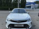Toyota Camry 2015 года за 10 000 000 тг. в Аксай – фото 2