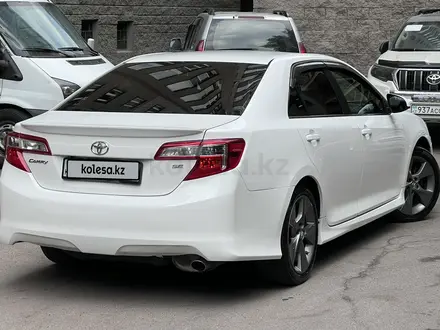 Toyota Camry 2014 года за 8 000 000 тг. в Алматы – фото 41