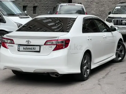 Toyota Camry 2014 года за 8 000 000 тг. в Алматы – фото 43