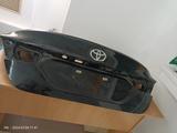 Крышка багажника на Toyota camry, Б/У за 79 682 тг. в Кокшетау