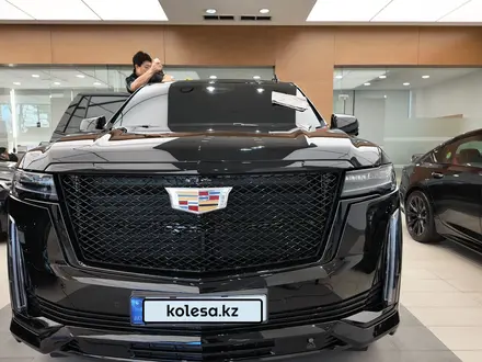 Cadillac Escalade 2022 года за 43 600 000 тг. в Алматы – фото 2