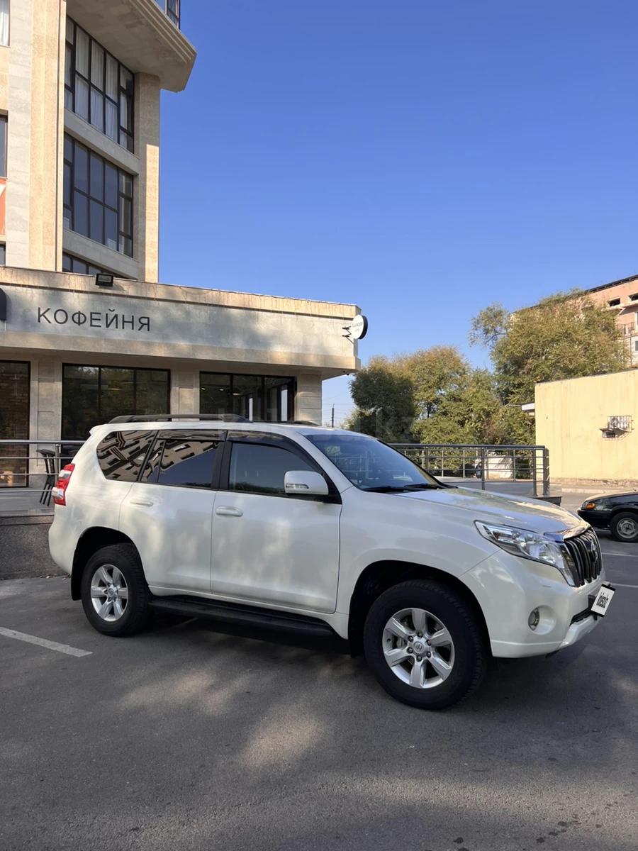 Toyota Land Cruiser Prado 2016 г.