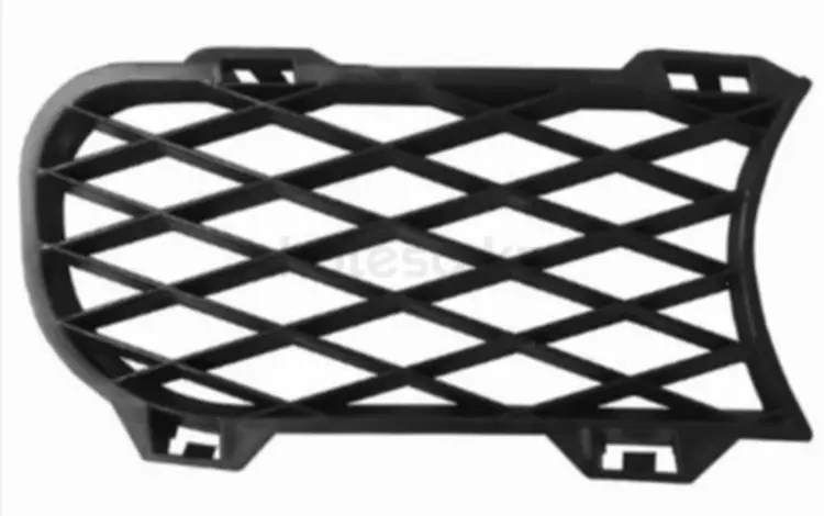 Решетка в бампер за 4 750 тг. в Алматы