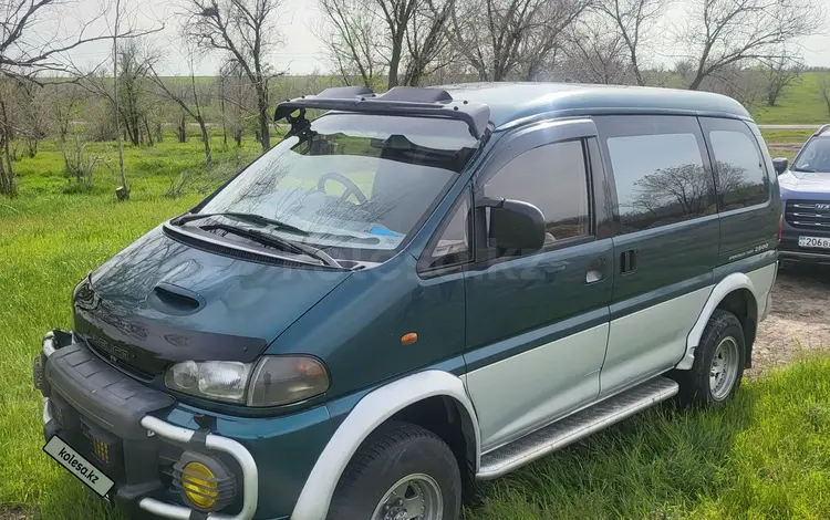 Mitsubishi Delica 1996 годаүшін4 800 000 тг. в Алматы