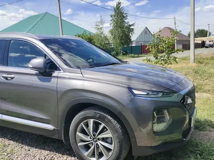 Hyundai Santa Fe 2020 года за 12 000 000 тг. в Уральск – фото 17
