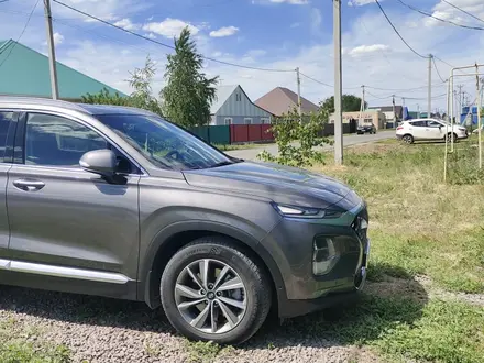 Hyundai Santa Fe 2020 года за 12 000 000 тг. в Уральск – фото 18
