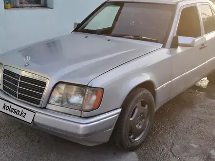 Mercedes-Benz E 280 1993 года за 1 700 000 тг. в Алматы – фото 4