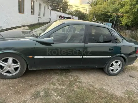 Opel Vectra 1998 года за 1 000 000 тг. в Актобе – фото 2