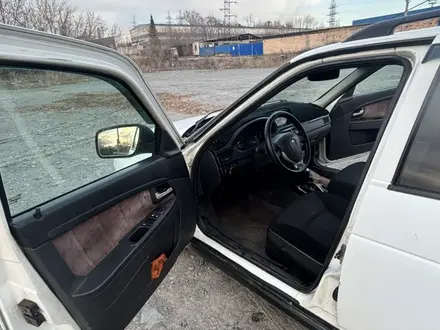 ВАЗ (Lada) Priora 2171 2013 года за 2 000 000 тг. в Усть-Каменогорск – фото 2