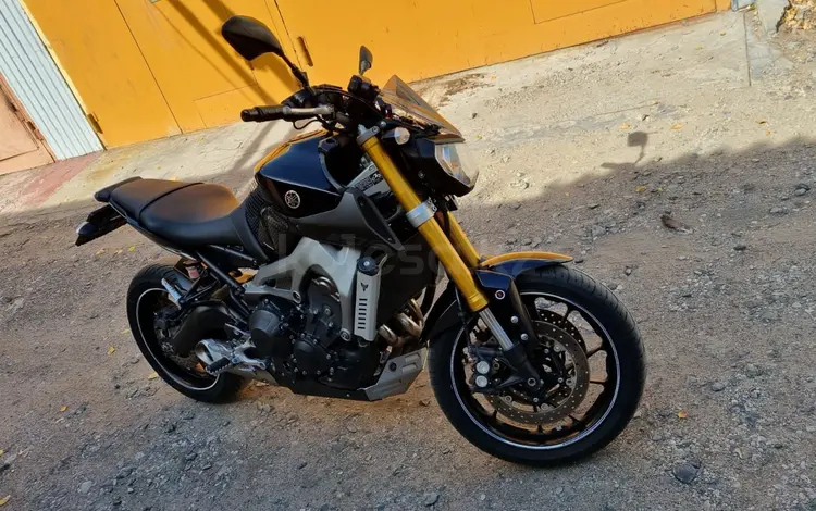 Yamaha  MT-09 (FZ-09) 2014 годаүшін3 500 000 тг. в Астана