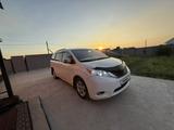 Toyota Sienna 2017 года за 14 200 000 тг. в Алматы – фото 3