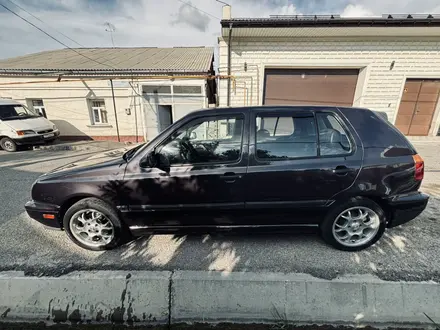 Volkswagen Golf 1996 года за 2 100 000 тг. в Шымкент – фото 3
