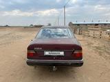 Mercedes-Benz E 230 1991 годаүшін850 000 тг. в Семей – фото 4